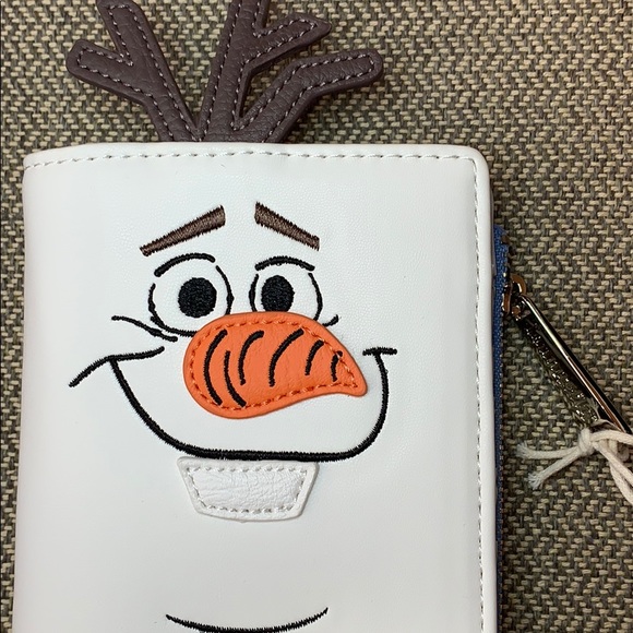 Loungefly Disney Frozen Olaf Flap Wallet - Picture 2 of 13